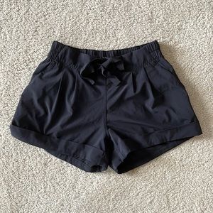 Lulu lemon black shorts
